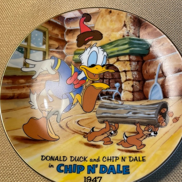 Disney Donald Duck 50th Birthday Plate Collection with Chip & Dale - Picture 2 of 5